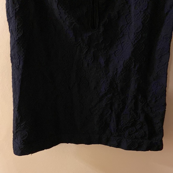 Scala black crinkled lifted design tank top - one size - Picture 6 of 9